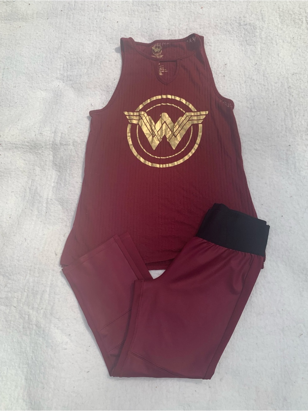 Her Universe Burgundy and Gold Wonder Woman Leggings Set